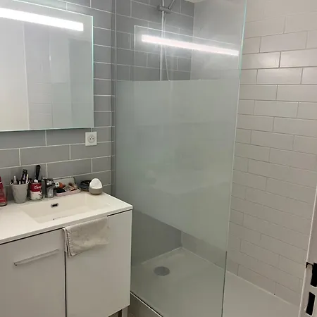 Duplex De 100m2 Et Garage, 17e Parigi